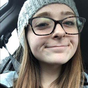 Meet your Posher, Julia